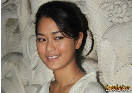 Foto Prisia Nasution