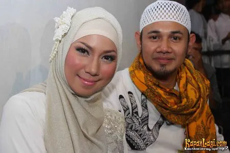 Foto Puput Melati