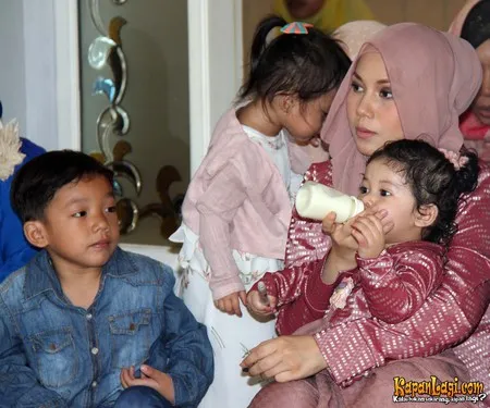 Foto Puput Melati