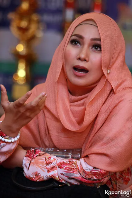 Foto Puput Melati