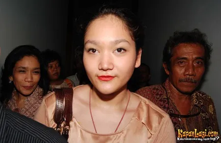 Foto Putri Aryani Haryo Wibowo