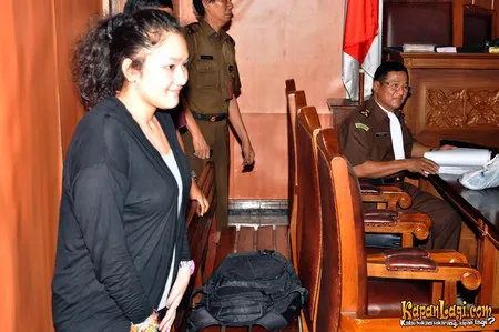 Foto Putri Aryani Haryo Wibowo