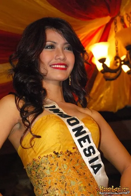 Foto Putri Raemawasti