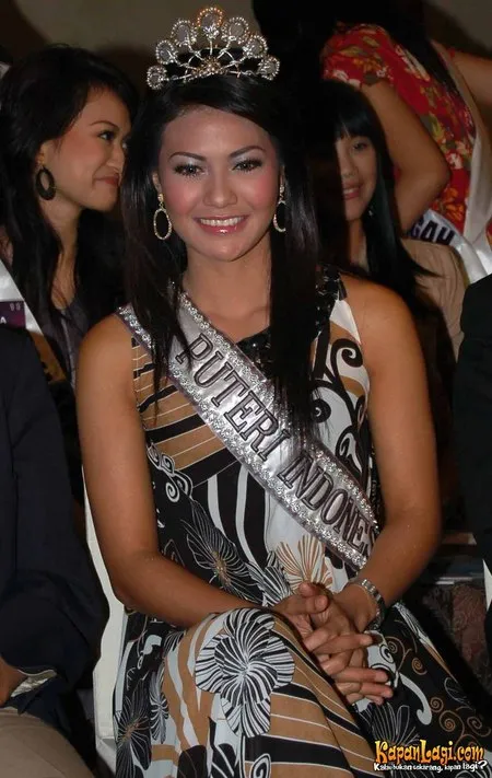 Foto Putri Raemawasti