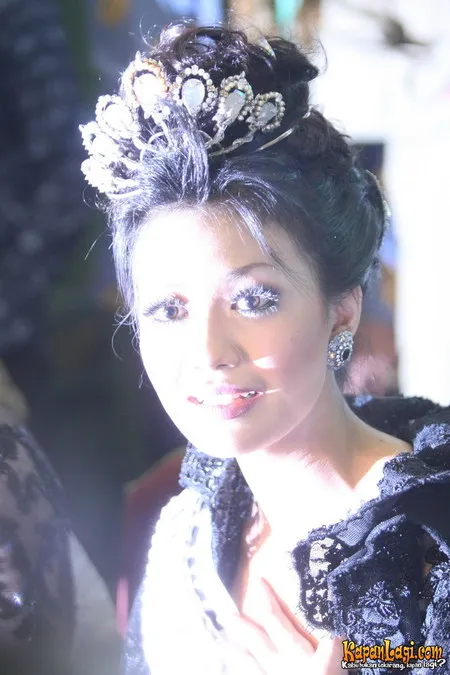 Foto Putri Raemawasti