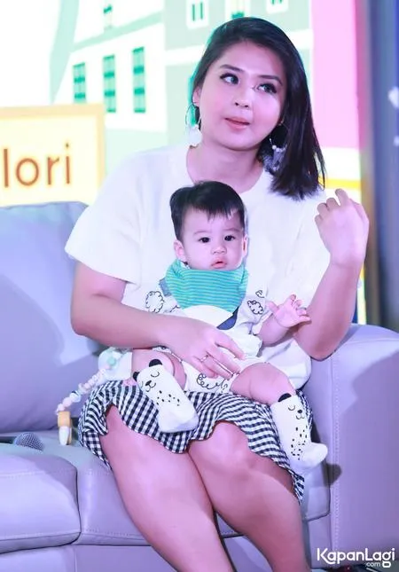 Foto Putri Titian