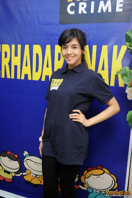 Foto Putri Una Astari