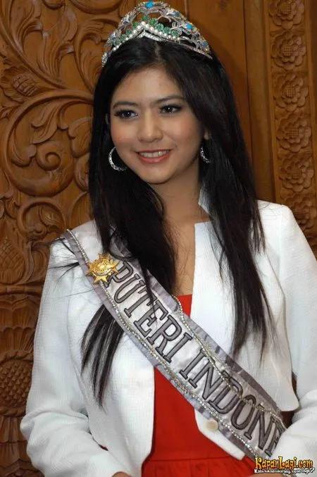 Foto Qory Sandioriva. Nomor Foto: 241