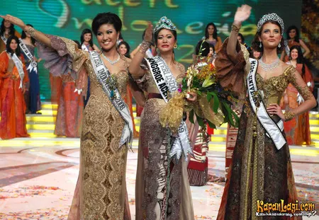 Foto Qory Sandioriva