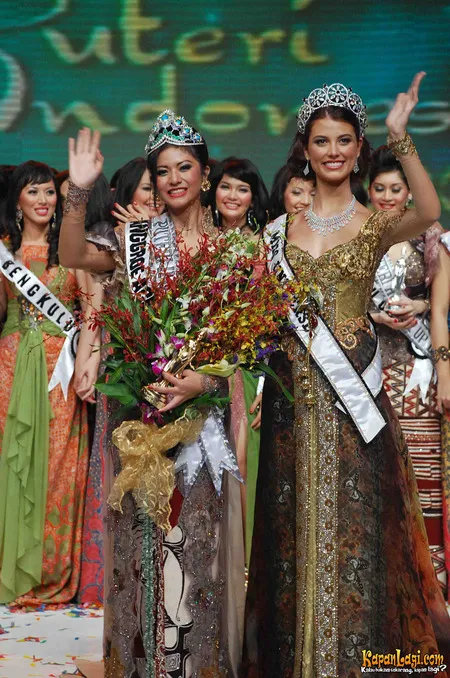 Foto Qory Sandioriva