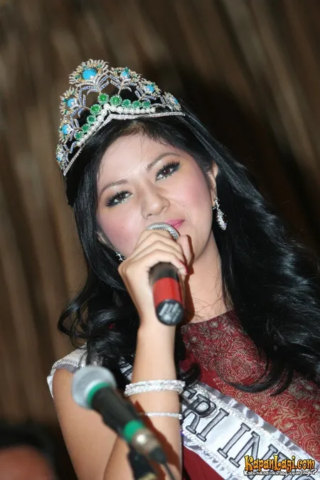 Foto Qory Sandioriva