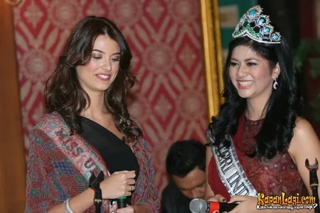 Foto Qory Sandioriva