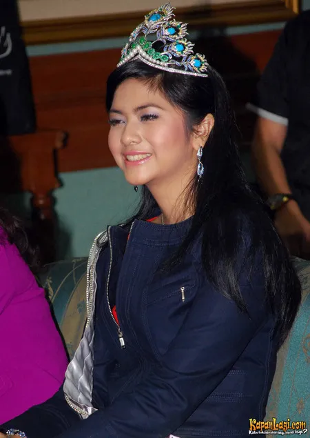 Foto Qory Sandioriva