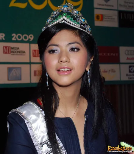 Foto Qory Sandioriva