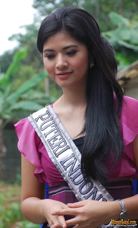 Foto Qory Sandioriva