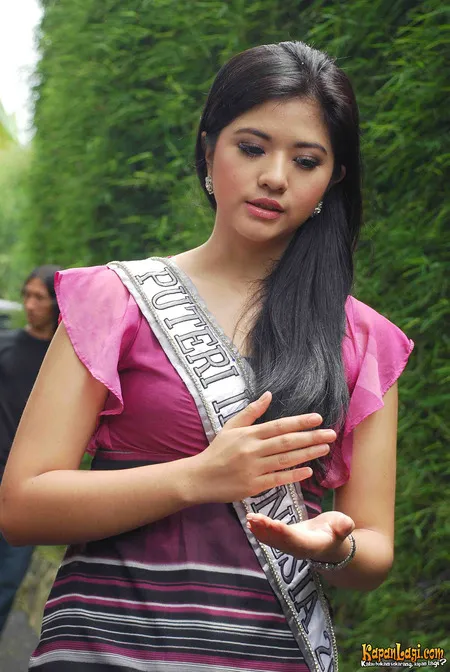 Foto Qory Sandioriva