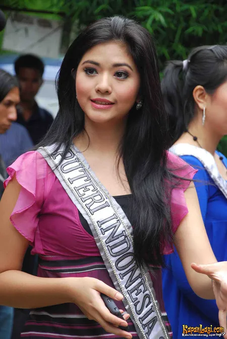 Foto Qory Sandioriva