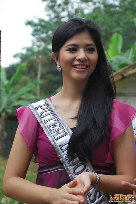 Foto Qory Sandioriva