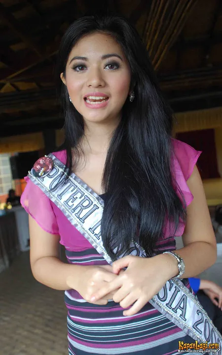 Foto Qory Sandioriva