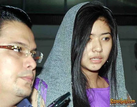 Foto Qory Sandioriva