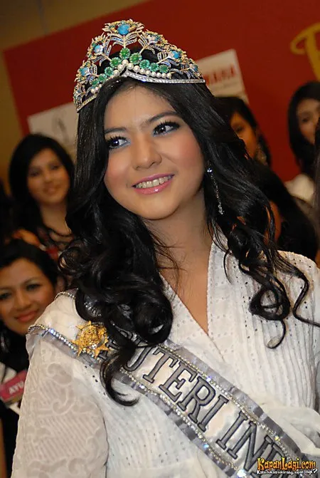 Foto Qory Sandioriva