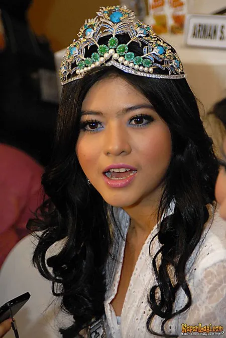 Foto Qory Sandioriva