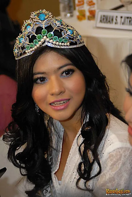 Foto Qory Sandioriva