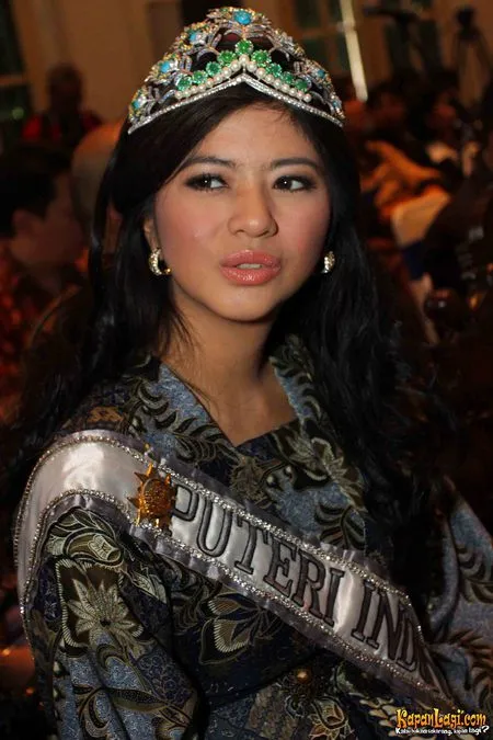 Foto Qory Sandioriva