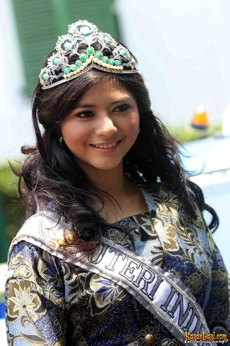 Foto Qory Sandioriva