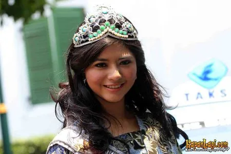 Foto Qory Sandioriva