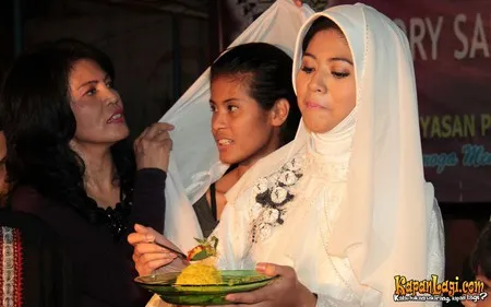 Foto Qory Sandioriva