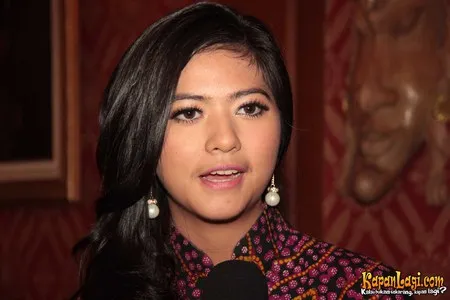 Foto Qory Sandioriva