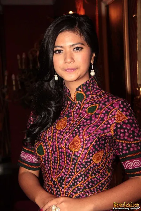 Foto Qory Sandioriva