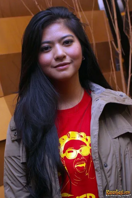 Foto Qory Sandioriva