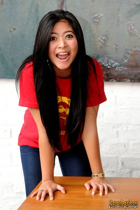 Foto Qory Sandioriva