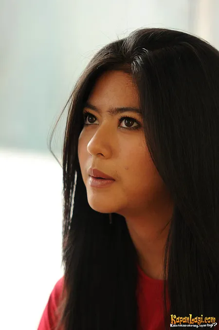 Foto Qory Sandioriva