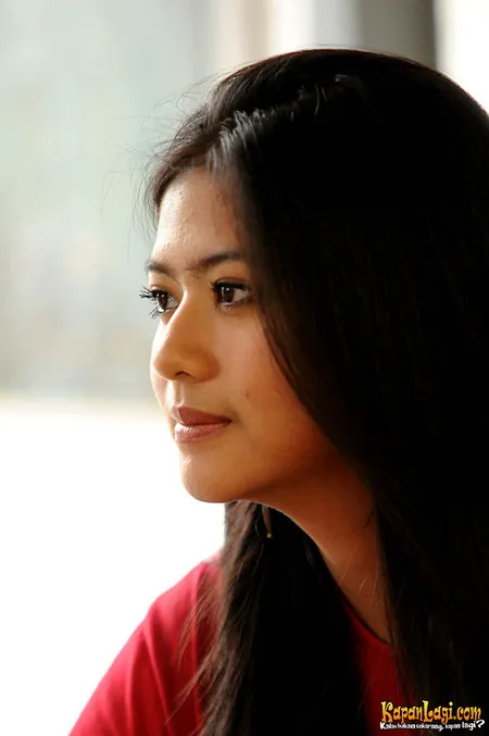 Foto Qory Sandioriva