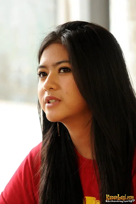 Foto Qory Sandioriva