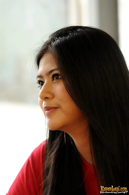 Foto Qory Sandioriva