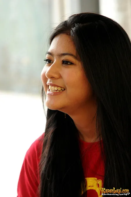 Foto Qory Sandioriva