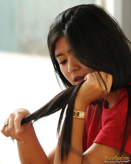 Foto Qory Sandioriva