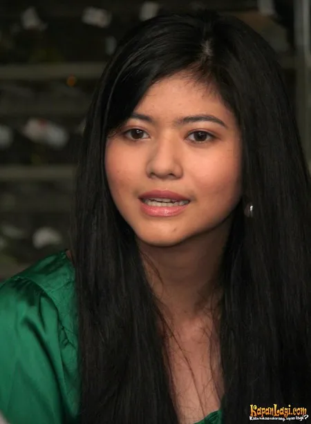 Foto Qory Sandioriva