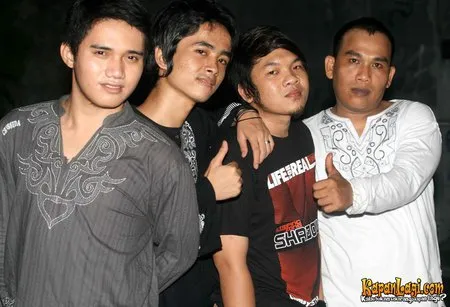 Foto Raden Band