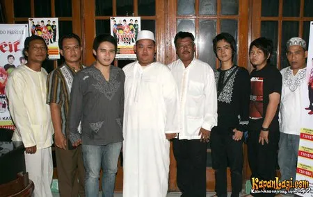 Foto Raden Band