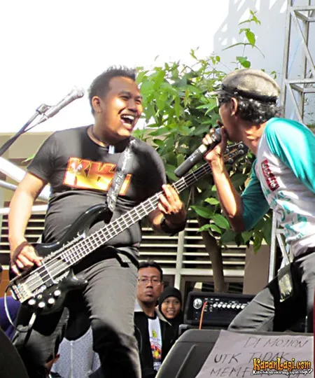 Foto Raden Band