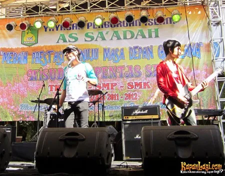 Foto Raden Band