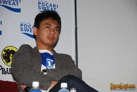 Foto Raditya Dika