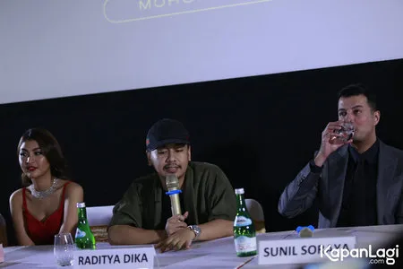 Foto Raditya Dika