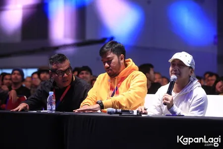 Foto Raditya Dika