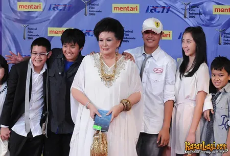 Foto Rae Sita Supit